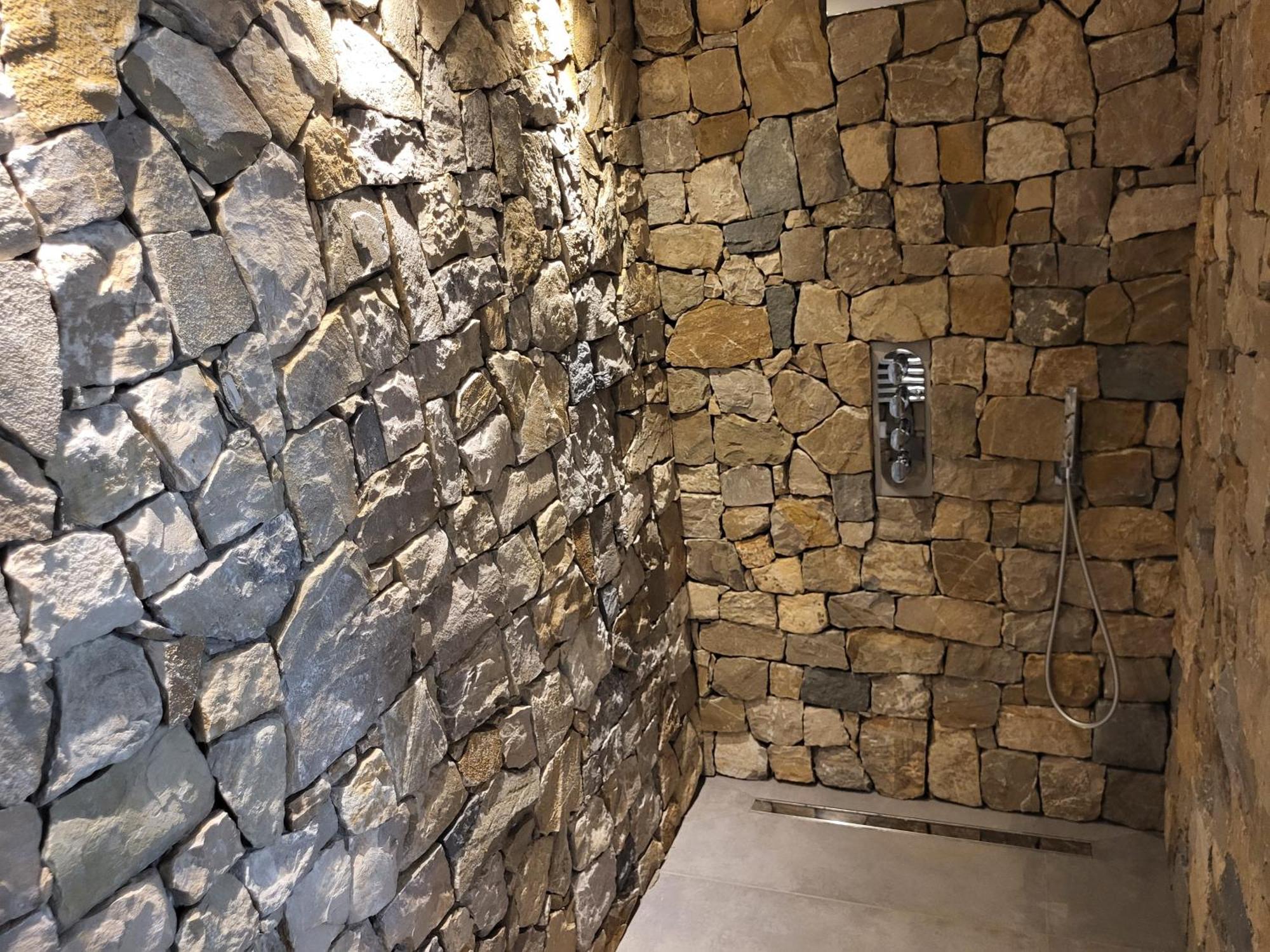 Attilio High Living Suites - Adults Only Torri Del Benaco Δωμάτιο φωτογραφία