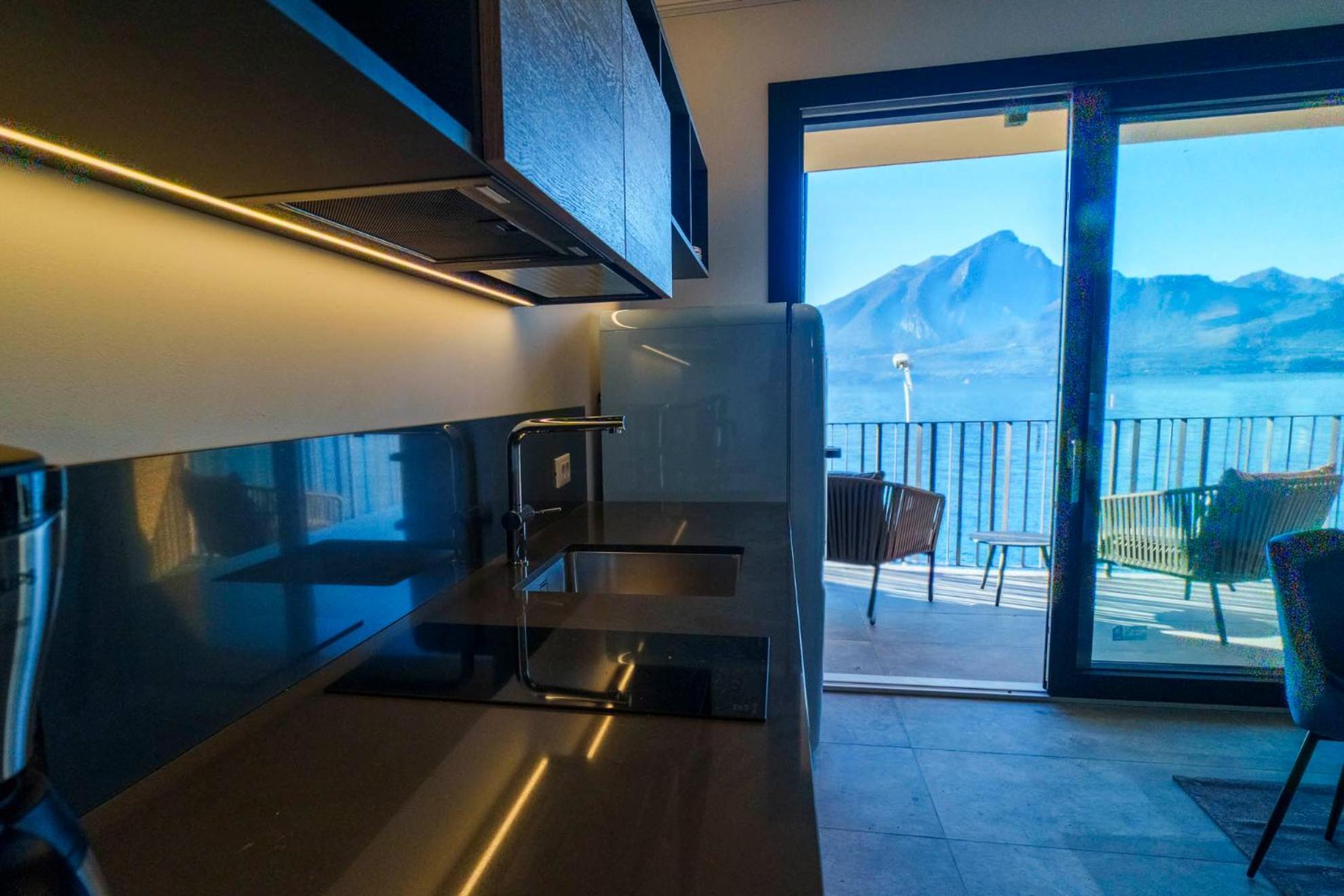 Attilio High Living Suites - Adults Only Torri Del Benaco Εξωτερικό φωτογραφία